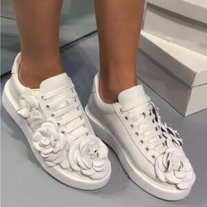 Gorgeous sneakers